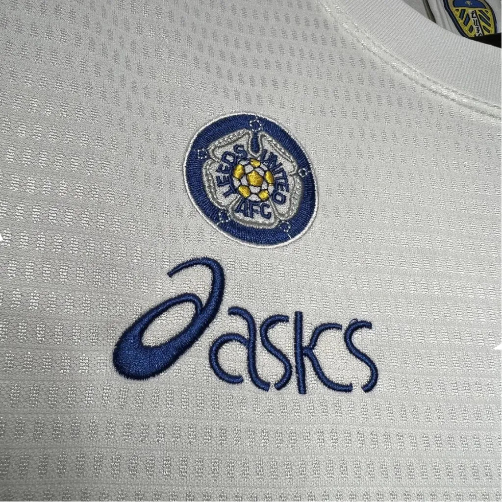 1995/1996 Leeds United THISTLE HOTELS - Home Retro Kit - ClassicKits433