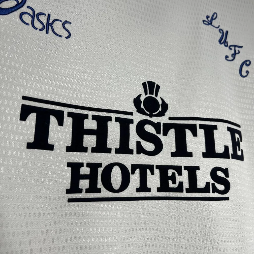 1995/1996 Leeds United THISTLE HOTELS - Home Retro Kit - ClassicKits433