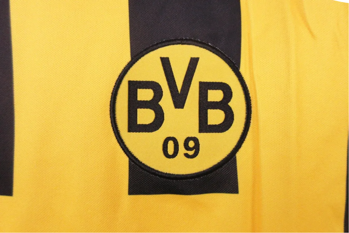 2000/2001 Borussia Dortmund e.on - Home Retro Kit - ClassicKits433