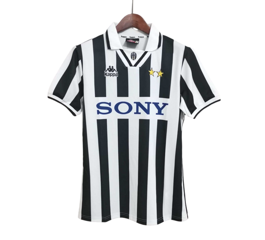 1995/1997 Juventus Home Retro Kit - ClassicKits433