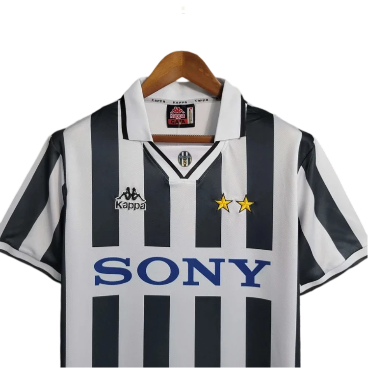 1995/1997 Juventus Home Retro Kit - ClassicKits433