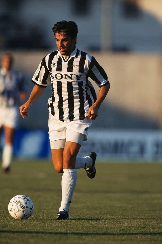 1995/1997 Juventus Home Retro Kit - ClassicKits433