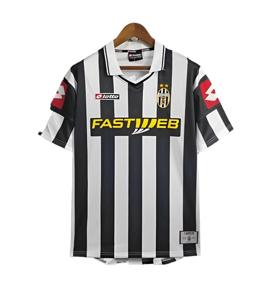 2001/2002 Juventus Home Retro Kit - ClassicKits433