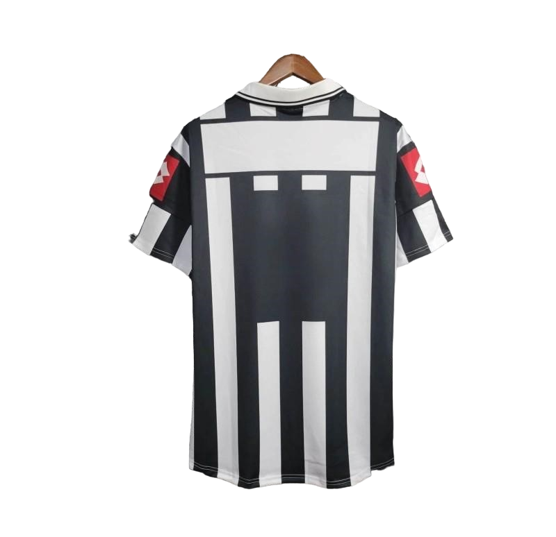 2001/2002 Juventus Home Retro Kit - ClassicKits433