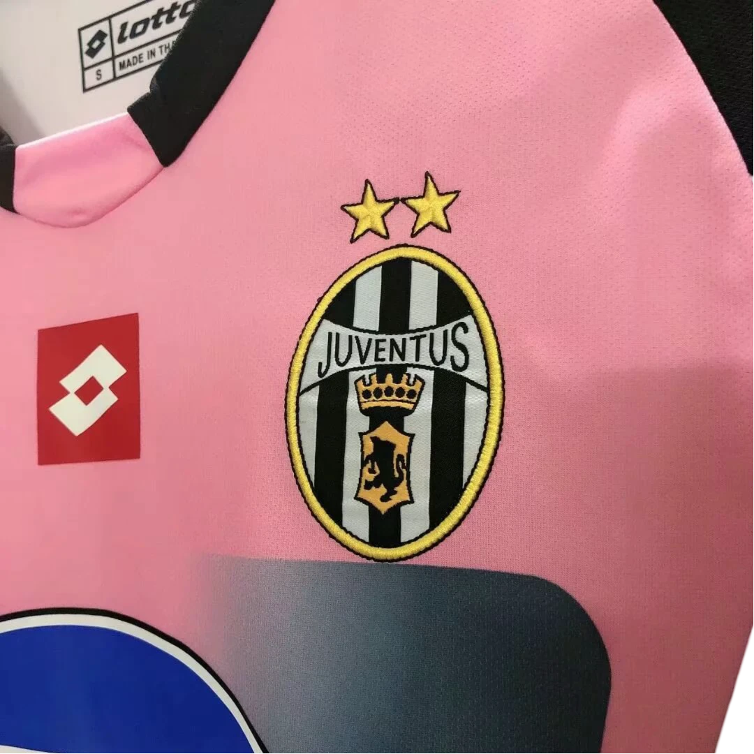 2002/2003 Juventus GoalKeeper Pink Retro Kit - ClassicKits433