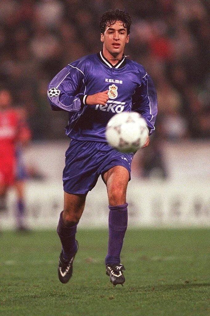 1997/98 Real Madrid Away Kit - ClassicKits433