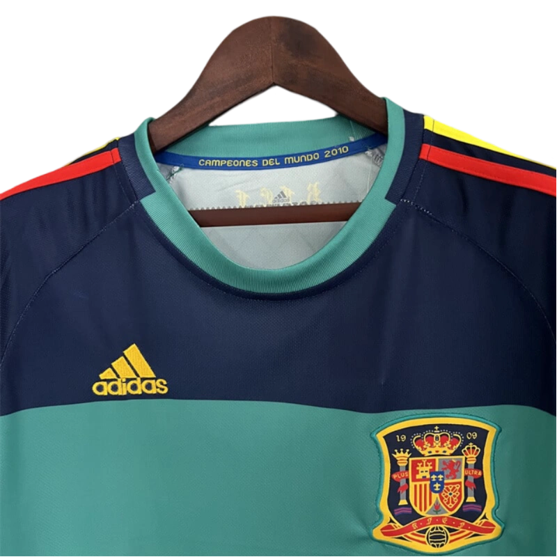 2010/2011 Spain Casillas Retro Kit - ClassicKits433